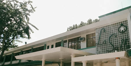 University of St. La Salle